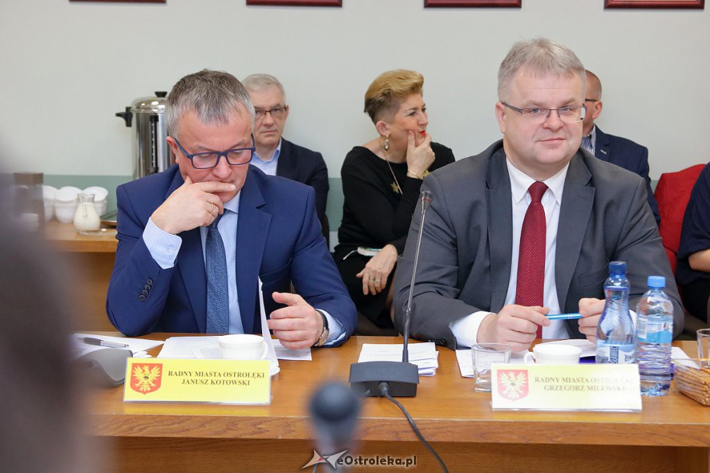 Trwa VI sesja Rady Miasta Ostrołęki [24.01.2019] - zdjęcie #18 - eOstroleka.pl