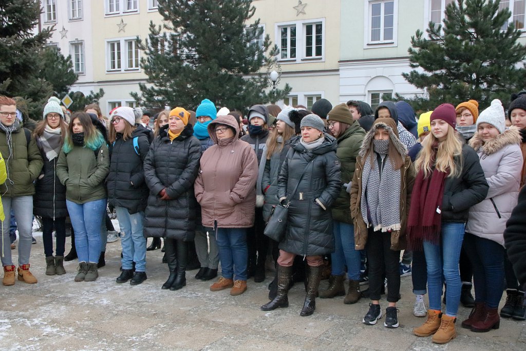 Ostrołęcka młodzież sprzeciwia się agresji i mowie nienawiści  [24.01.2019] - zdjęcie #10 - eOstroleka.pl