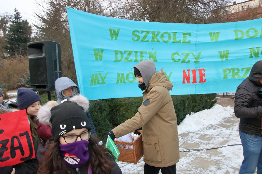 Ostrołęcka młodzież sprzeciwia się agresji i mowie nienawiści  [24.01.2019] - zdjęcie #37 - eOstroleka.pl