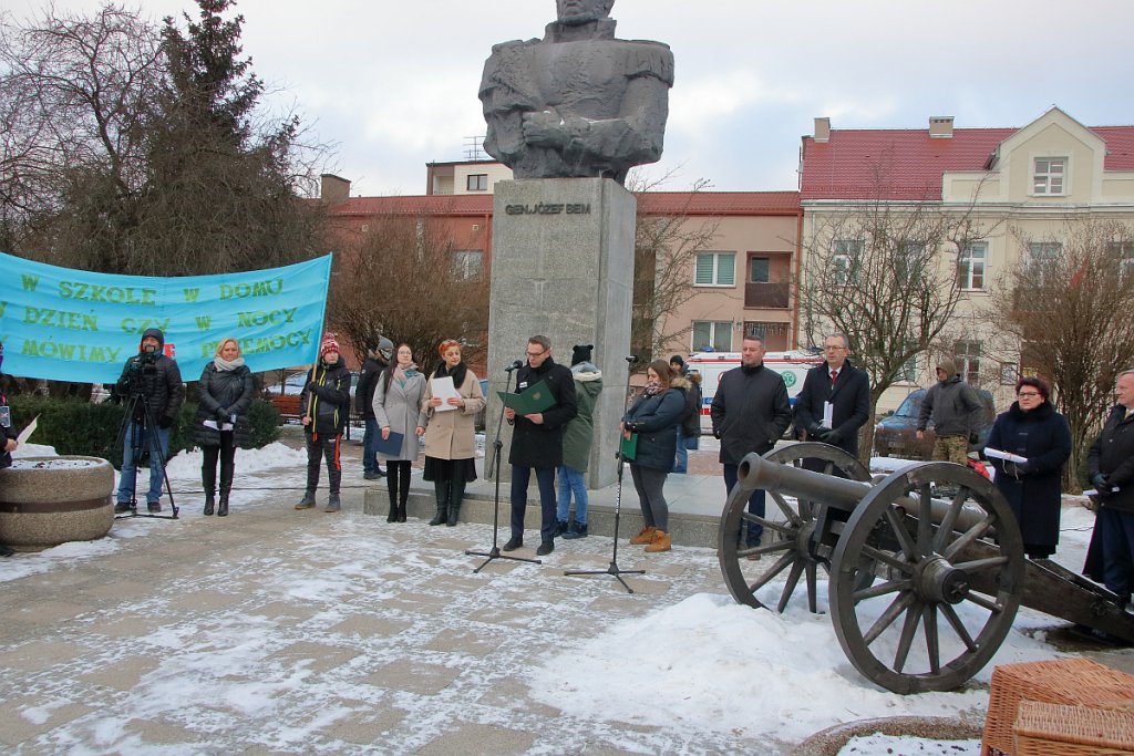 Ostrołęcka młodzież sprzeciwia się agresji i mowie nienawiści  [24.01.2019] - zdjęcie #39 - eOstroleka.pl