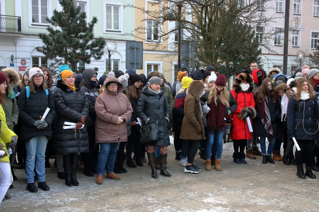 Ostrołęcka młodzież sprzeciwia się agresji i mowie nienawiści  [24.01.2019] - zdjęcie #42 - eOstroleka.pl