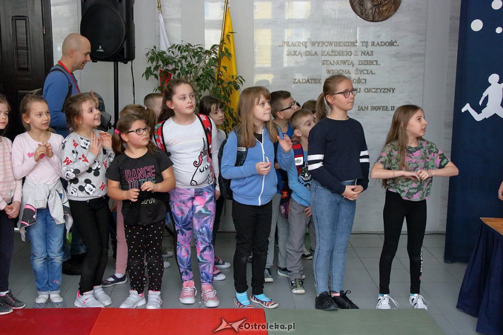 Fit Day w Szkole Podstawowej nr 10 [25.01.2019] - zdjęcie #3 - eOstroleka.pl
