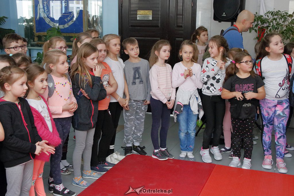 Fit Day w Szkole Podstawowej nr 10 [25.01.2019] - zdjęcie #4 - eOstroleka.pl