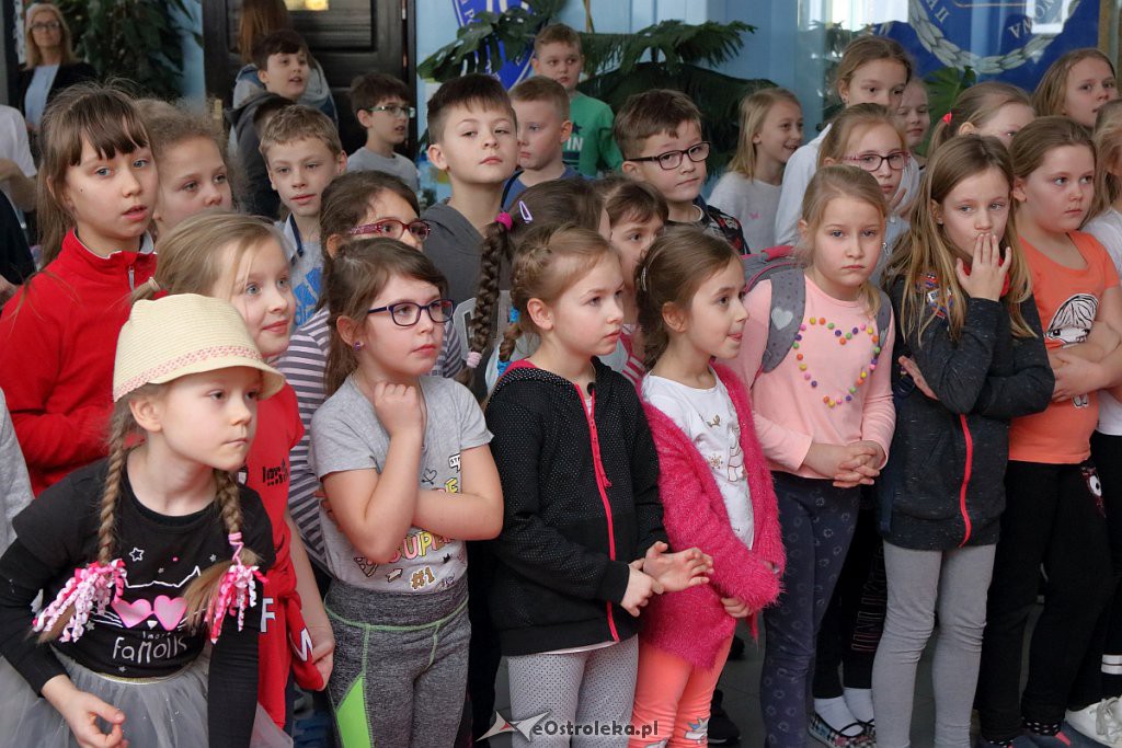 Fit Day w Szkole Podstawowej nr 10 [25.01.2019] - zdjęcie #7 - eOstroleka.pl