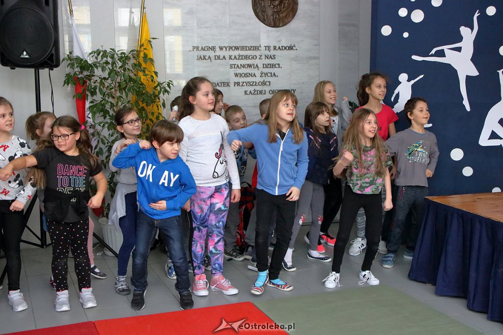 Fit Day w Szkole Podstawowej nr 10 [25.01.2019] - zdjęcie #19 - eOstroleka.pl