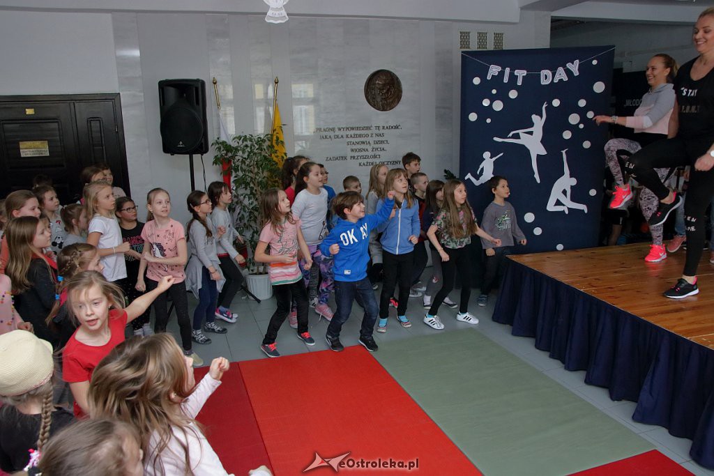 Fit Day w Szkole Podstawowej nr 10 [25.01.2019] - zdjęcie #27 - eOstroleka.pl