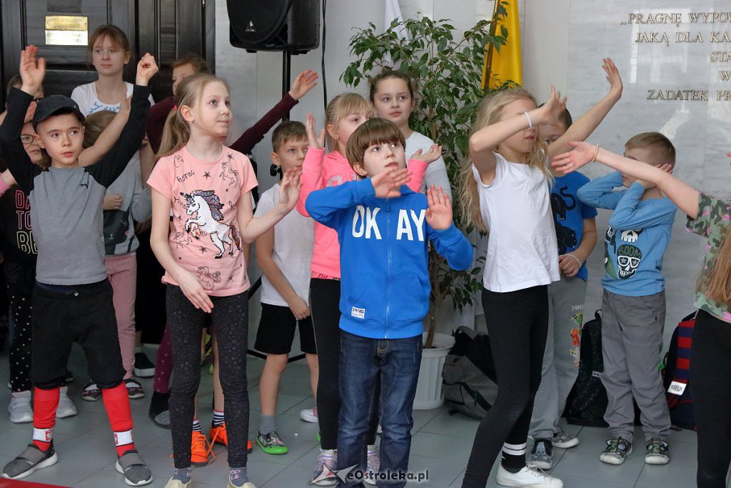 Fit Day w Szkole Podstawowej nr 10 [25.01.2019] - zdjęcie #36 - eOstroleka.pl