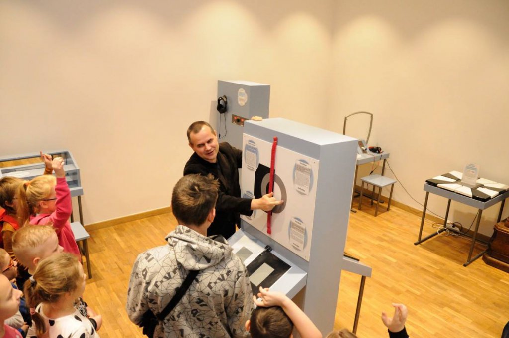 Wystawa „Świat zmysłów” w Muzeum Kultury Kurpiowskiej oficjalnie otwarta [07.02.2019] - zdjęcie #10 - eOstroleka.pl