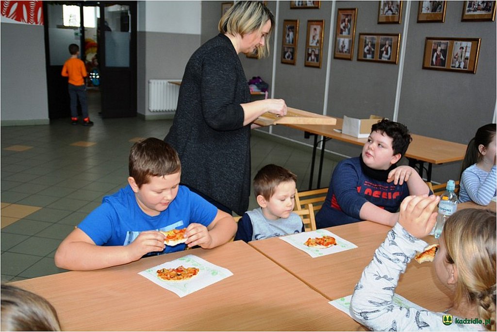 Dzień Pizzy w kadzidlańskim Centrum Kultury Kurpiowskiej [08.02.2019] - zdjęcie #7 - eOstroleka.pl