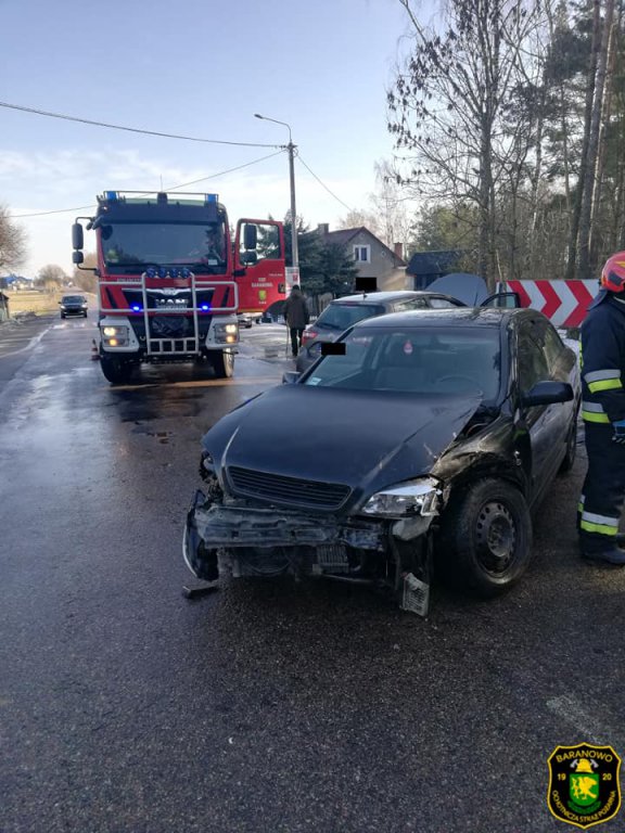 Wypadek pod Baranowem [10.02.2019] - zdjęcie #1 - eOstroleka.pl