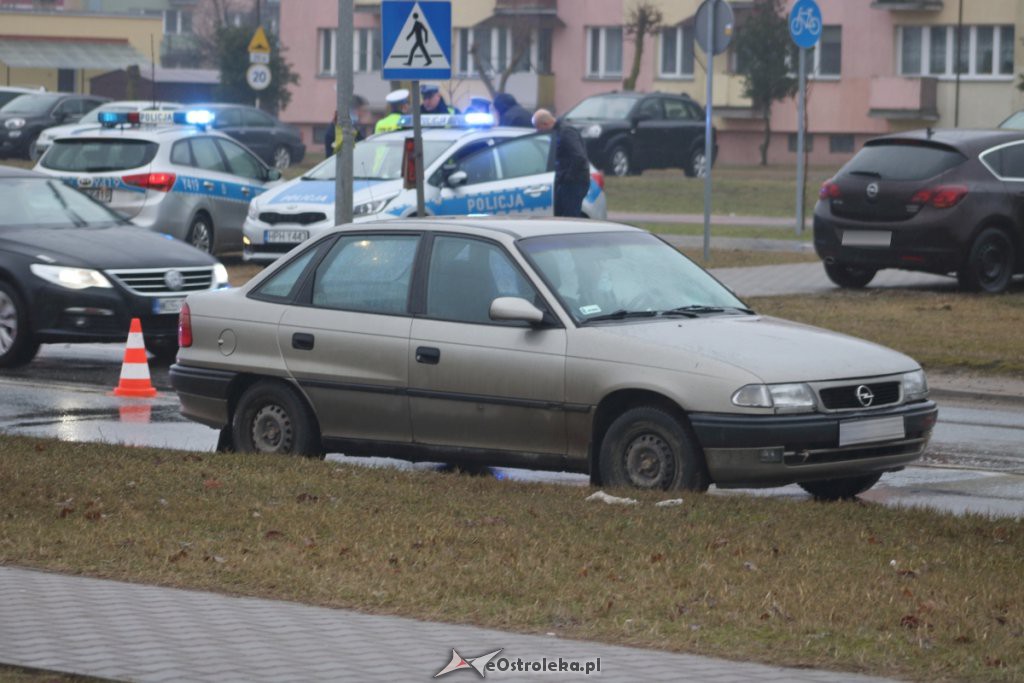 Ostrołęka: Potrącenie pieszej na ulicy Steyera [11.02.2019] - zdjęcie #7 - eOstroleka.pl