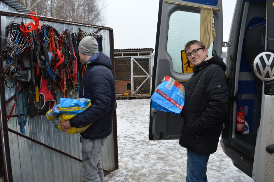 Łyse: Uczniowie zebrali ponad pół tony karmy i akcesoriów dla bezdomnych zwierząt [11.02.2019] - zdjęcie #8 - eOstroleka.pl