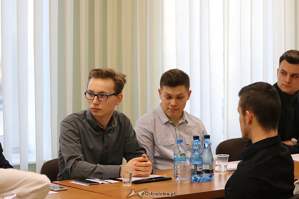 Spotkanie ws. młodzieżowej rady miasta [14.03.2019] - zdjęcie #23 - eOstroleka.pl
