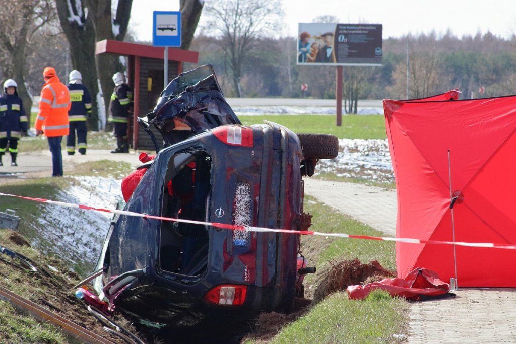 Koszmarny wypadek w Kordowie. Zginęło dwoje dzieci! [27.03.2019] - zdjęcie #12 - eOstroleka.pl