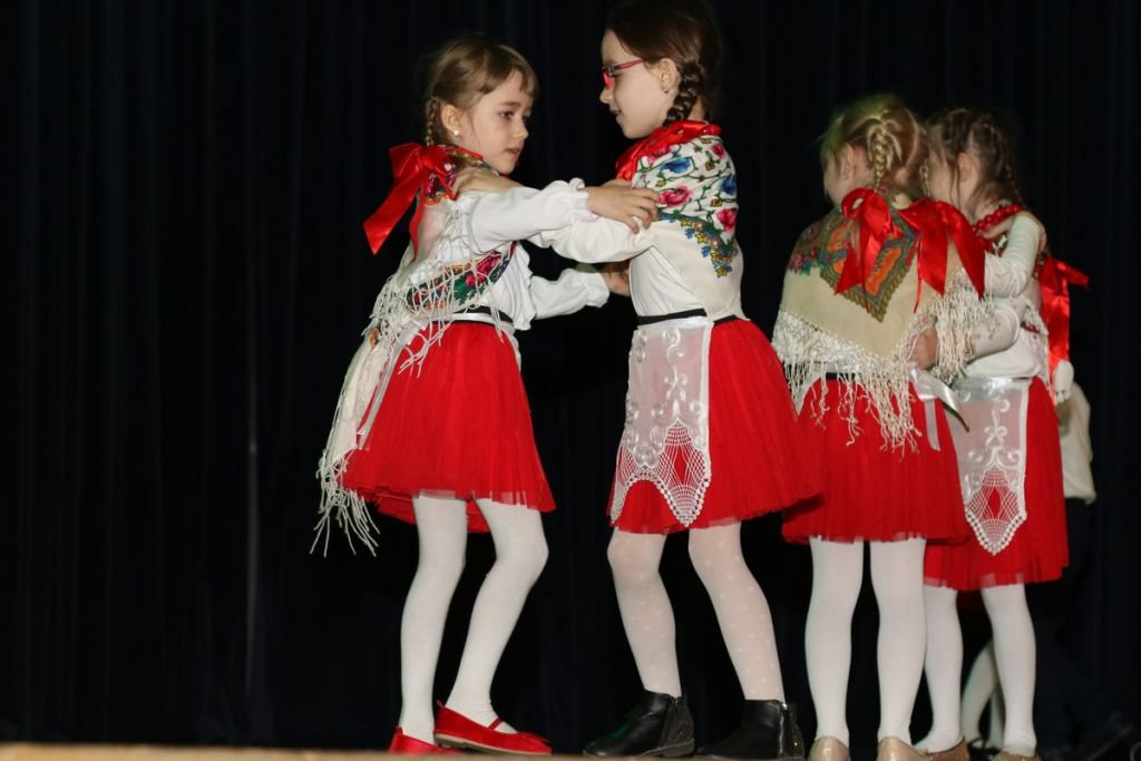 IV edycji konkursu Tańce z przedszkolakami Kurpikami - zdjęcie #4 - eOstroleka.pl