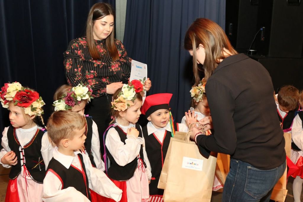 IV edycji konkursu Tańce z przedszkolakami Kurpikami - zdjęcie #9 - eOstroleka.pl