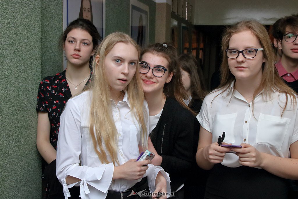 Drugi dzień egzaminów gimnazjalnych [11.04.2019] - zdjęcie #9 - eOstroleka.pl