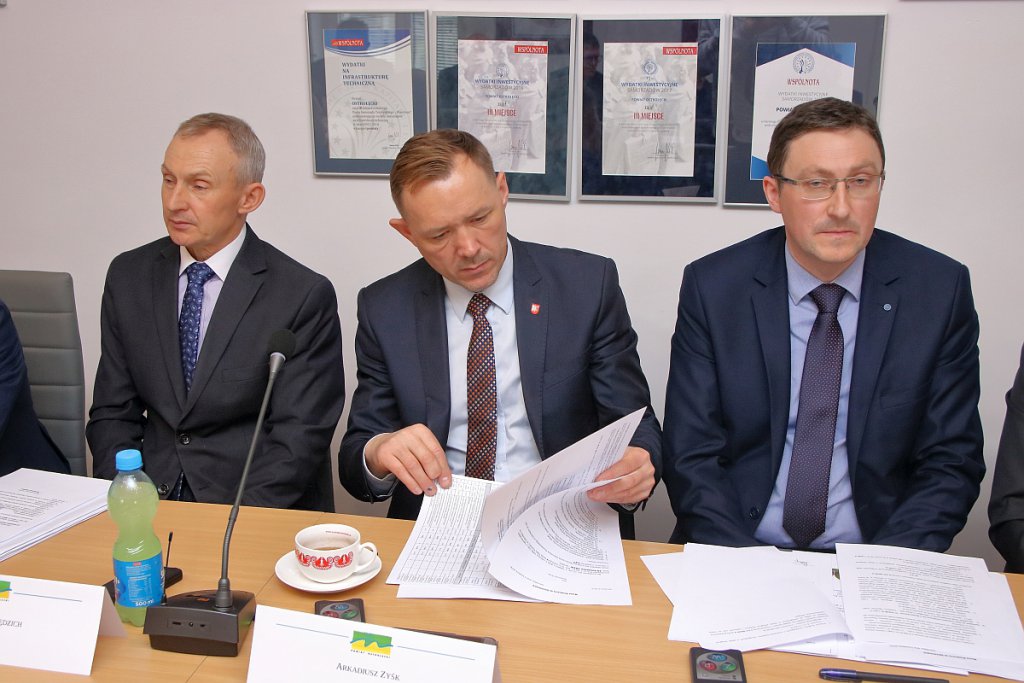 V sesja Rady Powiatu [10.04.2019] - zdjęcie #12 - eOstroleka.pl