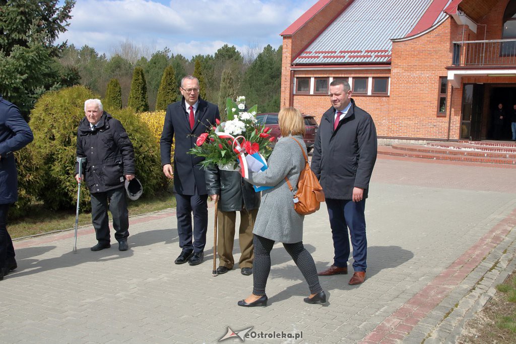 Miejskie obchody 79. rocznicy Zbrodni Katyńskiej [12.04.2019] - zdjęcie #19 - eOstroleka.pl