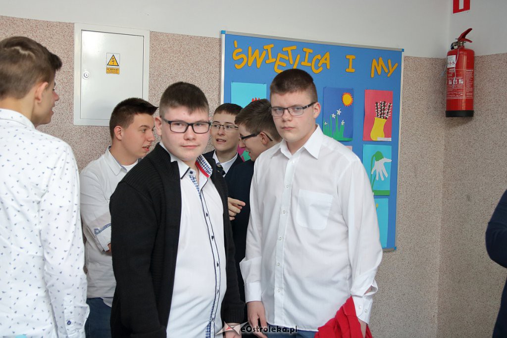 Egzamin ósmoklasisty w Ostrołęce [15.04.2019] - zdjęcie #7 - eOstroleka.pl