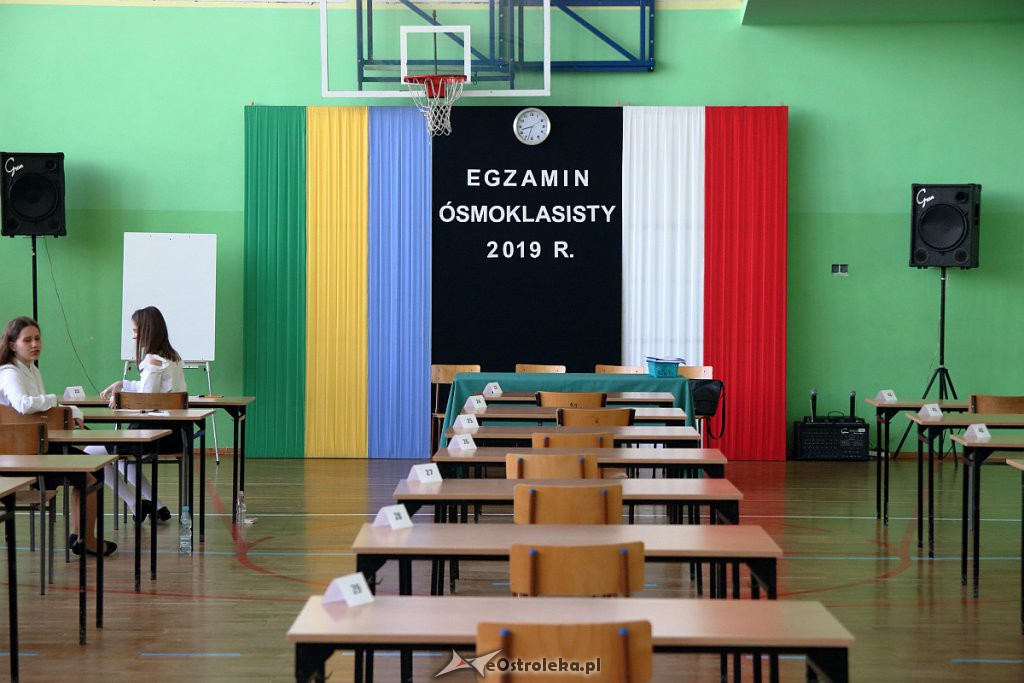 Egzamin ósmoklasisty w Ostrołęce [15.04.2019] - zdjęcie #34 - eOstroleka.pl