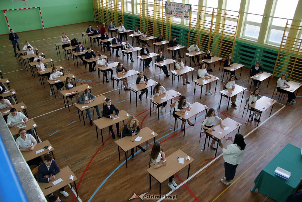 Egzamin ósmoklasisty w Ostrołęce [15.04.2019] - zdjęcie #49 - eOstroleka.pl