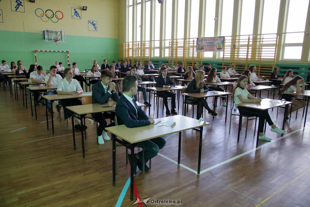 Egzamin ósmoklasisty w Ostrołęce [15.04.2019] - zdjęcie #66 - eOstroleka.pl