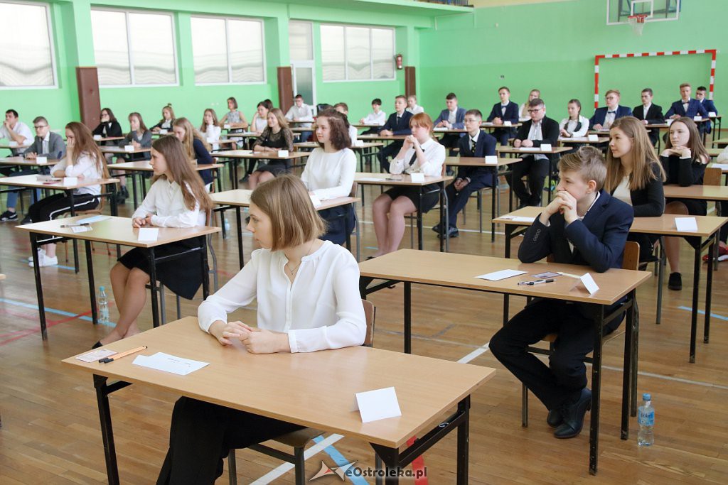 Egzamin ósmoklasisty w Ostrołęce [15.04.2019] - zdjęcie #70 - eOstroleka.pl