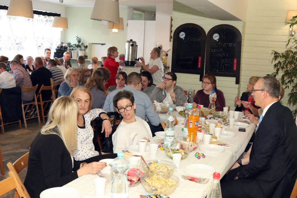 Wielkanocne spotkanie u „Motylków” [19.04.2019] - zdjęcie #10 - eOstroleka.pl