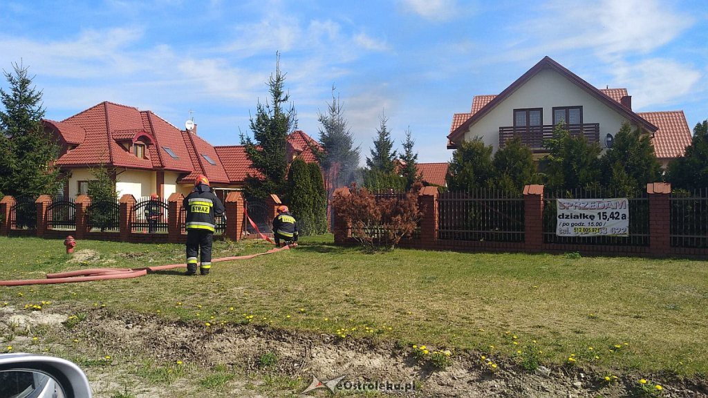 Pożar przy ulicy Goworowskiej [20.04.2019] - zdjęcie #12 - eOstroleka.pl