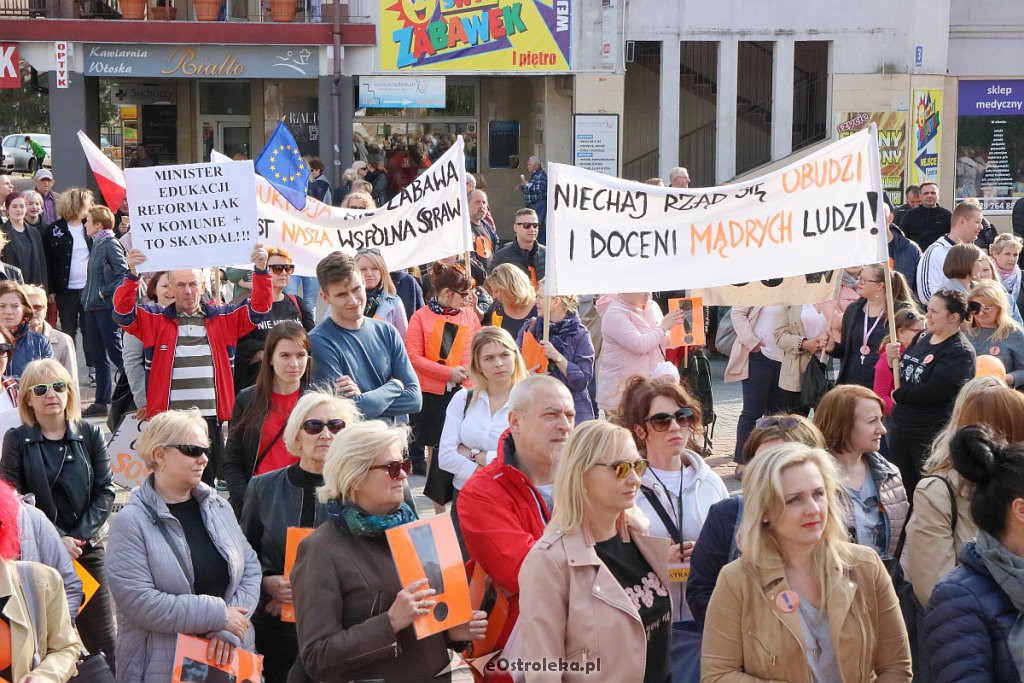 Wiec poparcia dla nauczycieli w Ostrołęce [24.04.2019] - zdjęcie #10 - eOstroleka.pl