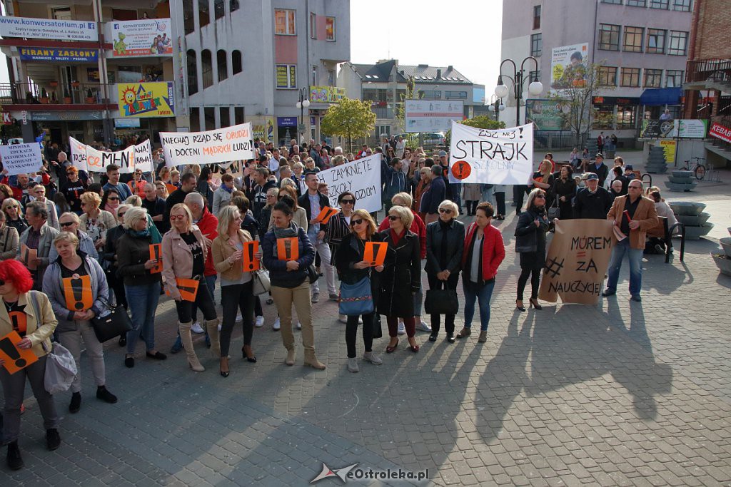Wiec poparcia dla nauczycieli w Ostrołęce [24.04.2019] - zdjęcie #16 - eOstroleka.pl