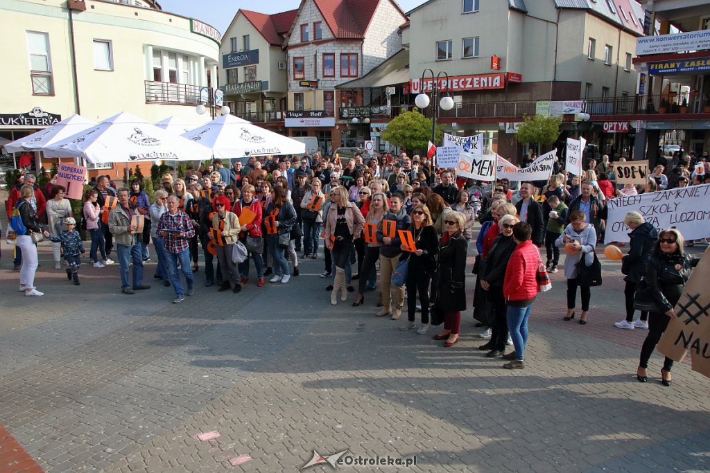 Wiec poparcia dla nauczycieli w Ostrołęce [24.04.2019] - zdjęcie #21 - eOstroleka.pl
