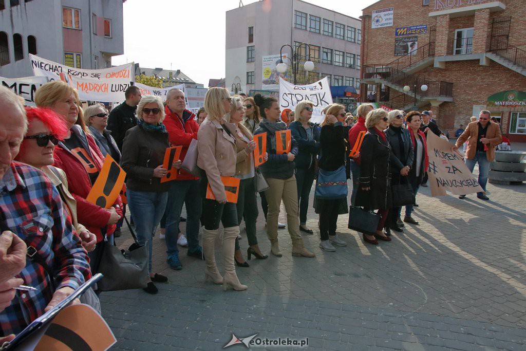 Wiec poparcia dla nauczycieli w Ostrołęce [24.04.2019] - zdjęcie #30 - eOstroleka.pl