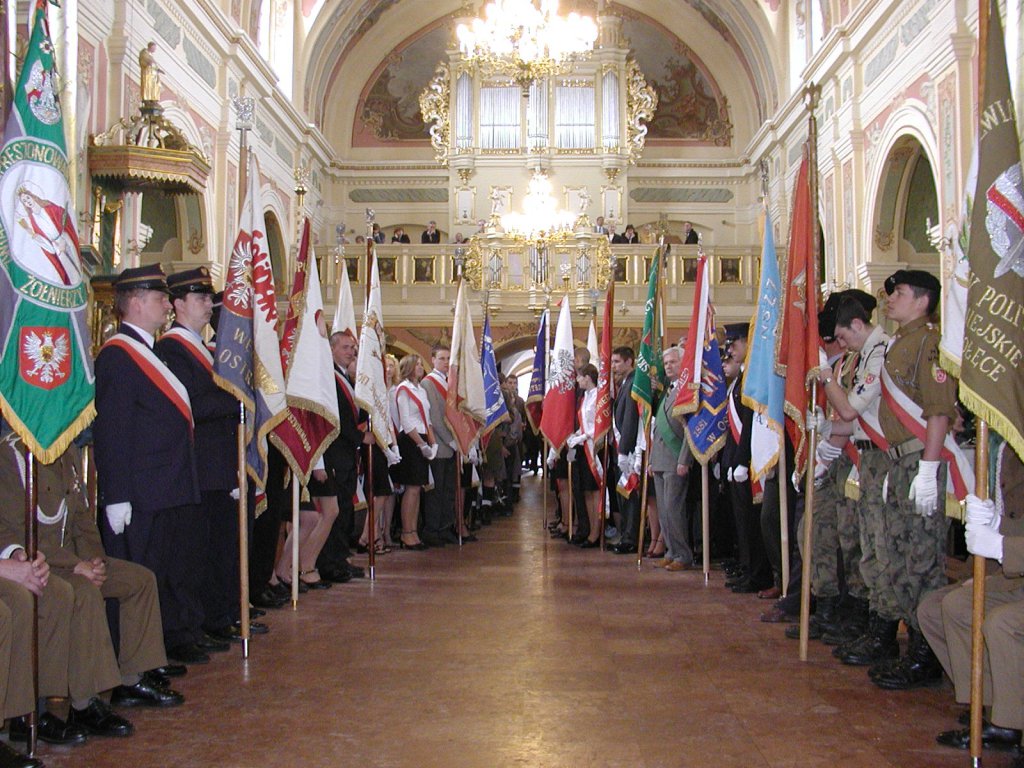 Obchody święta 3 maja w 2004 roku (archiwalne zdjęcia) - zdjęcie #6 - eOstroleka.pl