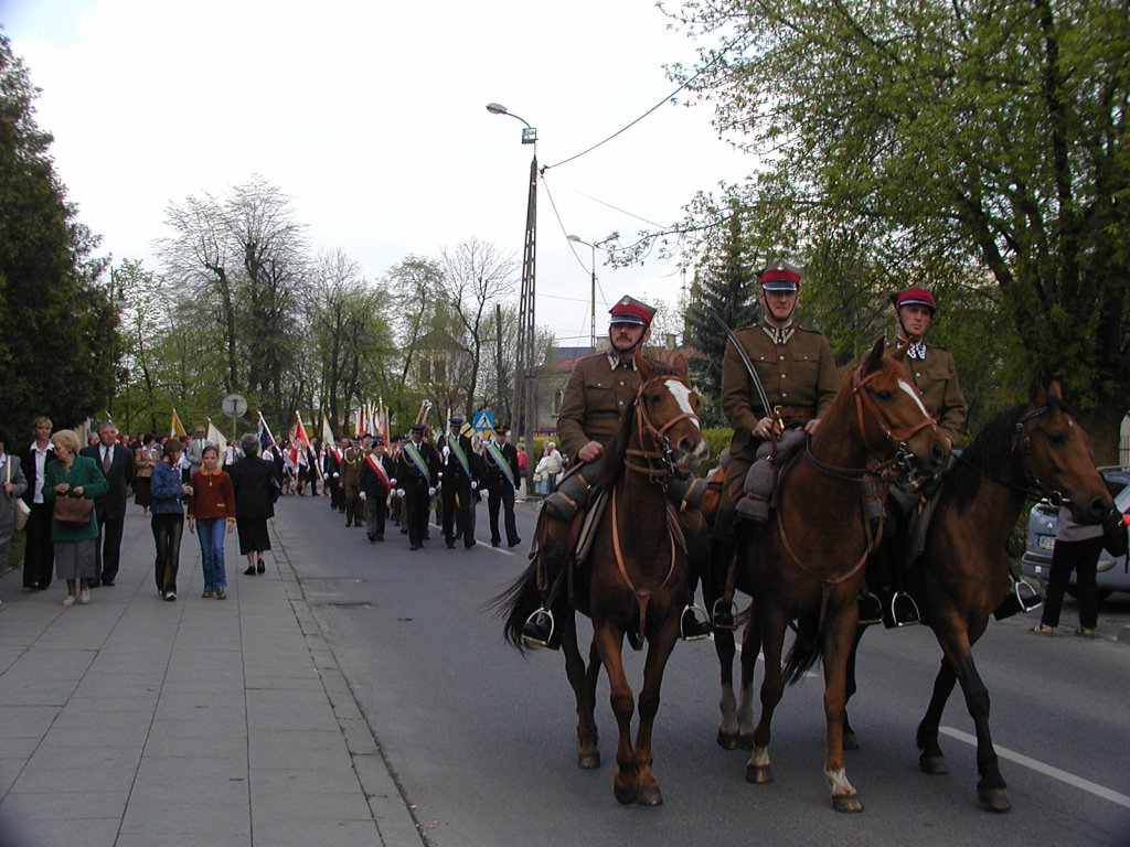 Obchody święta 3 maja w 2004 roku (archiwalne zdjęcia) - zdjęcie #12 - eOstroleka.pl