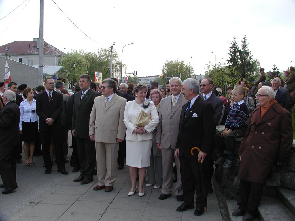 Obchody święta 3 maja w 2004 roku (archiwalne zdjęcia) - zdjęcie #25 - eOstroleka.pl