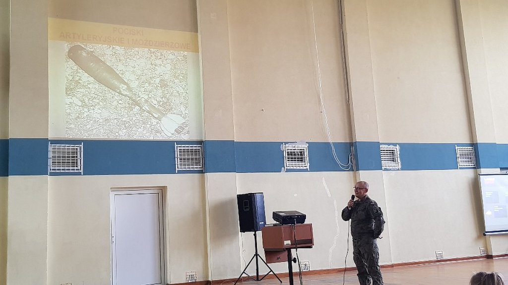 Dzień Służb Mundurowych w Szkole Podstawowej w Troszynie [29.04.2019] - zdjęcie #14 - eOstroleka.pl