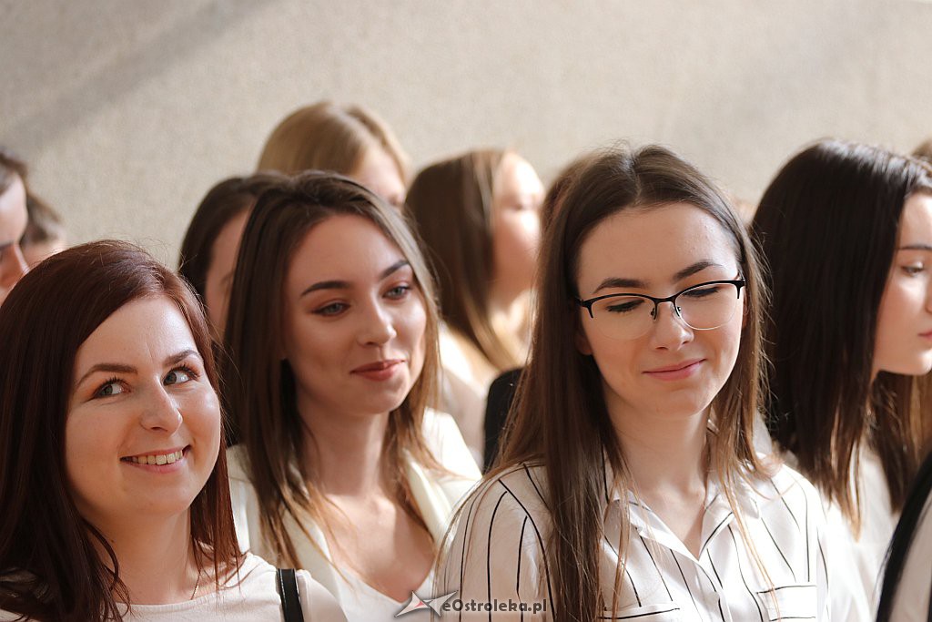 Zakończenie roku szkolnego klas maturalnych w ZSZ 4 [29.4.2019] - zdjęcie #19 - eOstroleka.pl