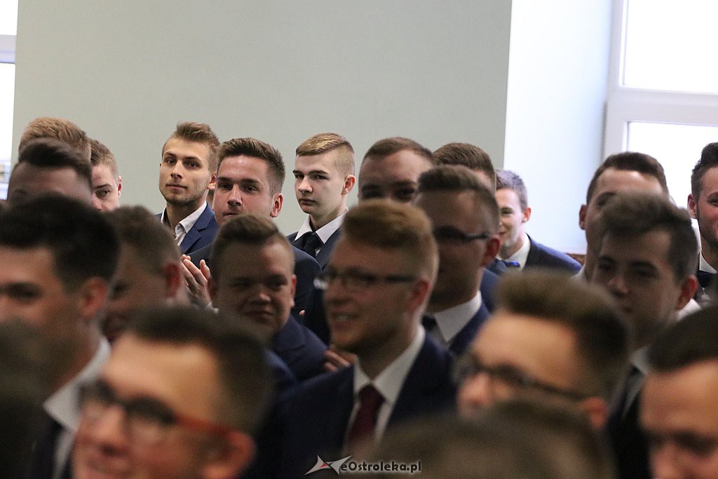 Zakończenie roku szkolnego klas maturalnych w ZSZ 1 [30.4.2019] - zdjęcie #22 - eOstroleka.pl