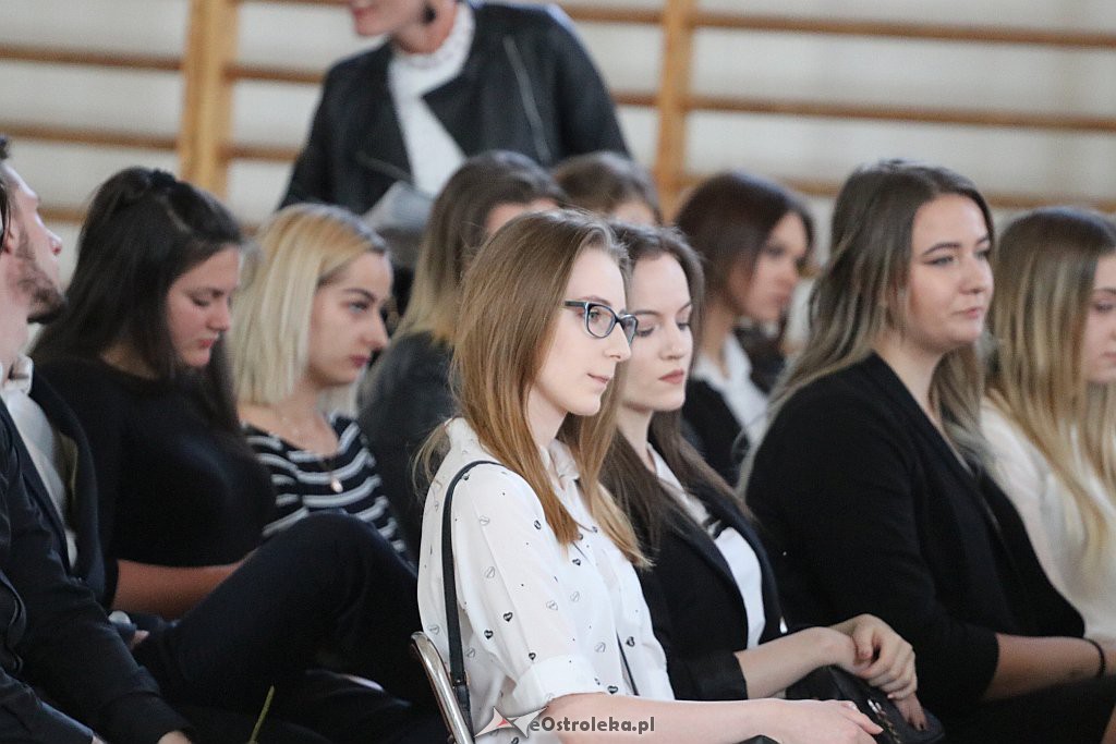 Zakończenie roku szkolnego klas maturalnych w ZSZ 3 [30.4.2019] - zdjęcie #7 - eOstroleka.pl