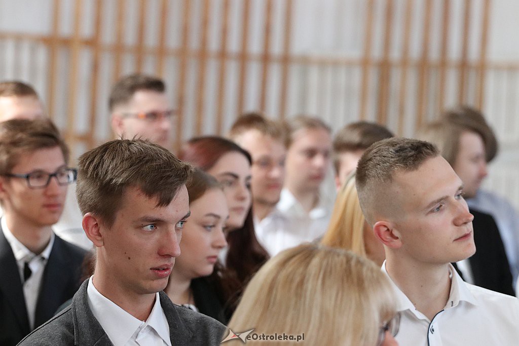 Zakończenie roku szkolnego klas maturalnych w ZSZ 3 [30.4.2019] - zdjęcie #14 - eOstroleka.pl