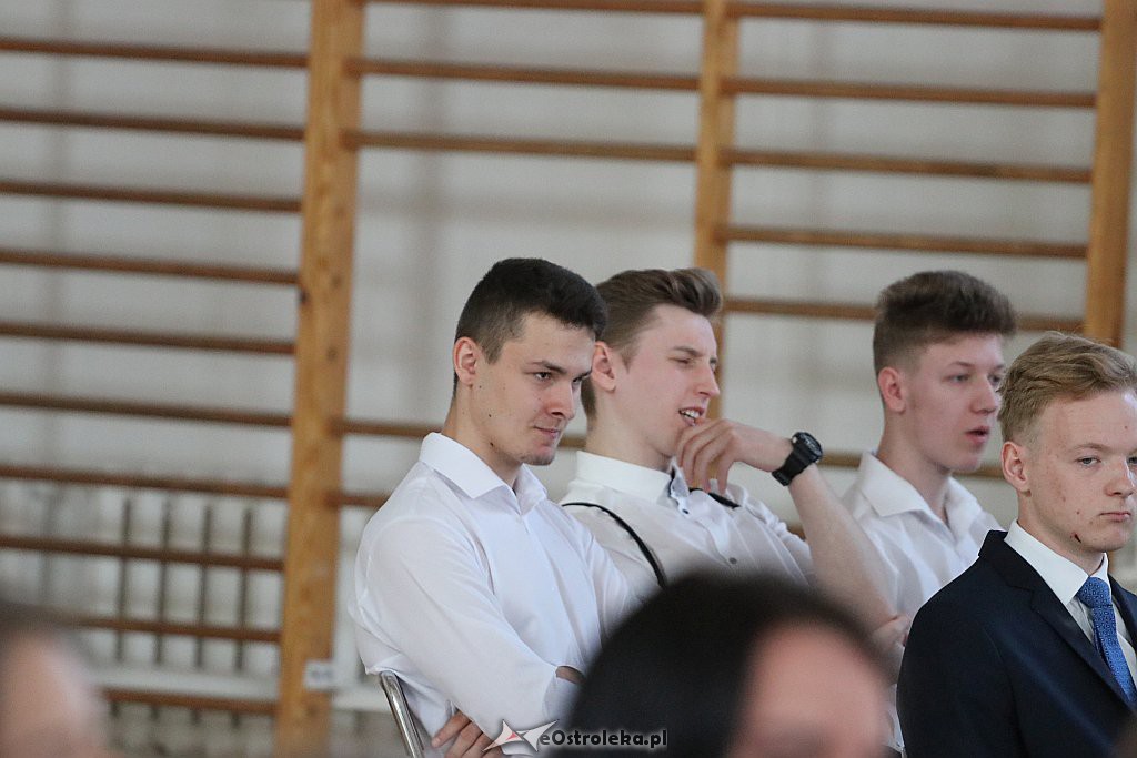 Zakończenie roku szkolnego klas maturalnych w ZSZ 3 [30.4.2019] - zdjęcie #18 - eOstroleka.pl