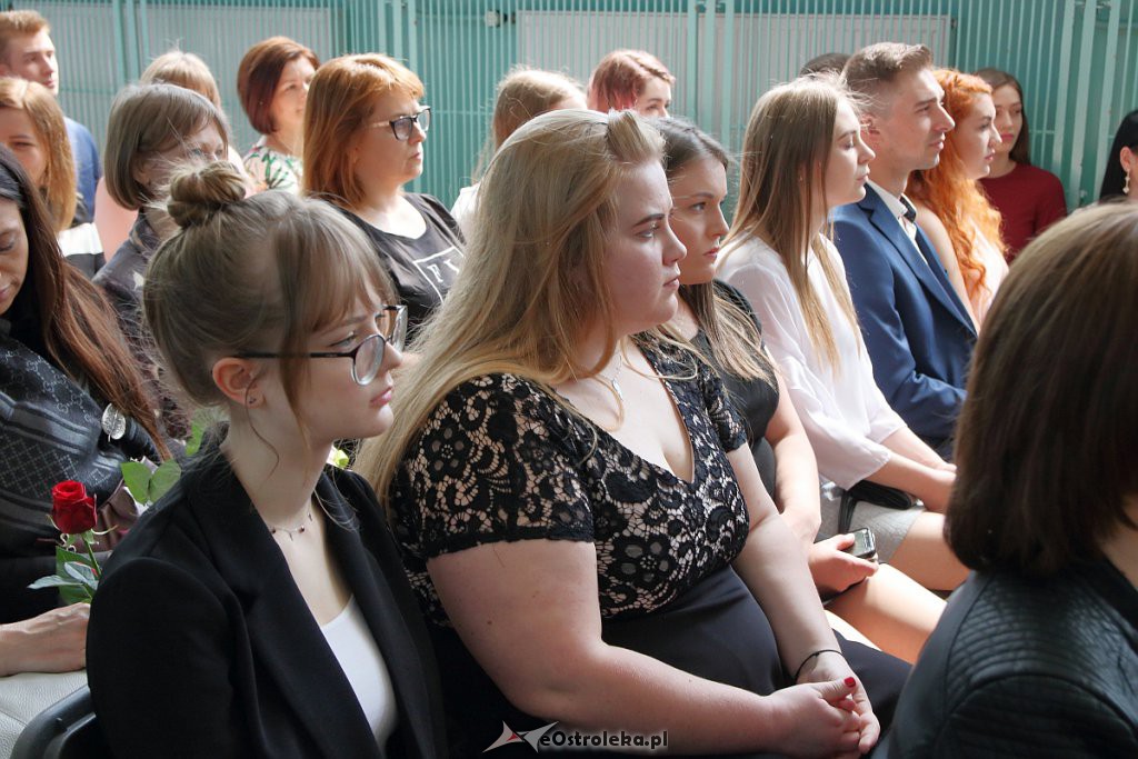 Zakończenie roku szkolnego klas maturalnych w ZSZ nr 2 [30.04.2019] - zdjęcie #17 - eOstroleka.pl