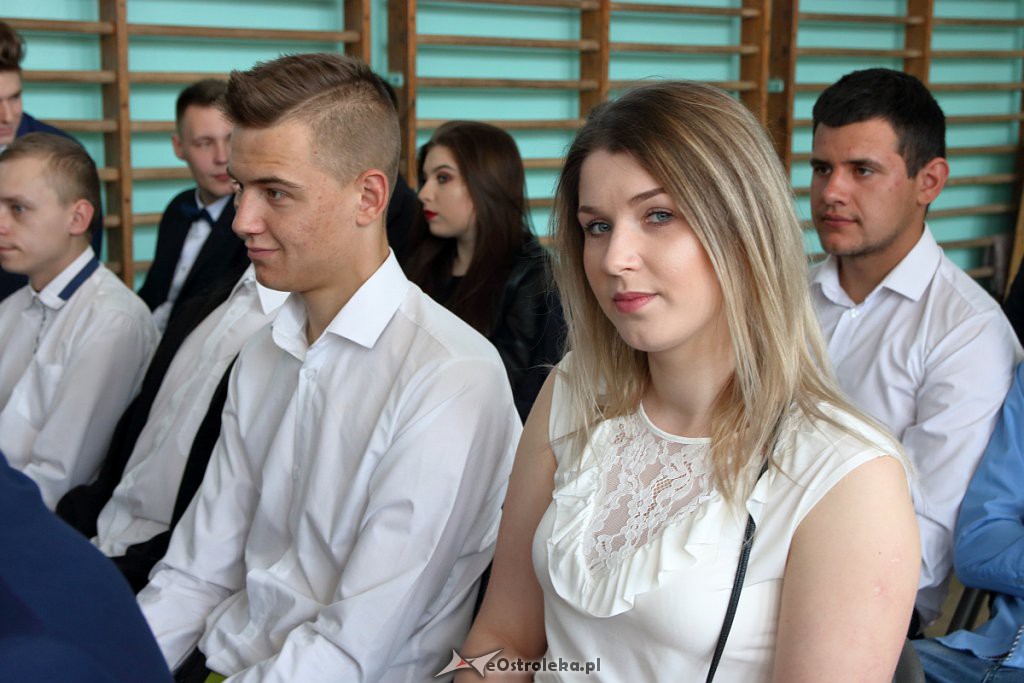 Zakończenie roku szkolnego klas maturalnych w ZSZ nr 2 [30.04.2019] - zdjęcie #29 - eOstroleka.pl