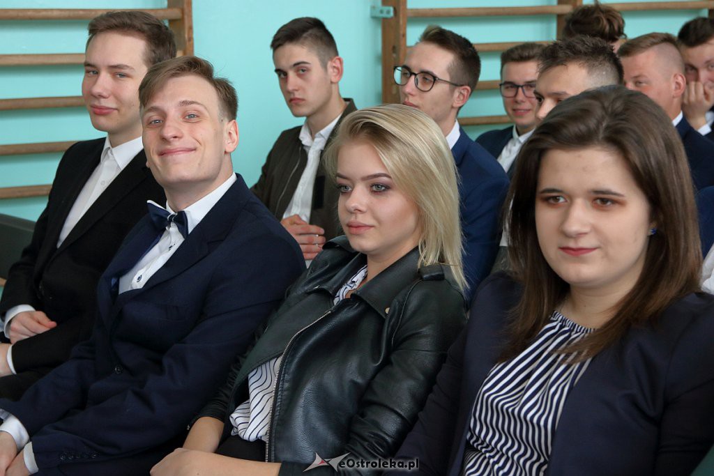 Zakończenie roku szkolnego klas maturalnych w ZSZ nr 2 [30.04.2019] - zdjęcie #34 - eOstroleka.pl