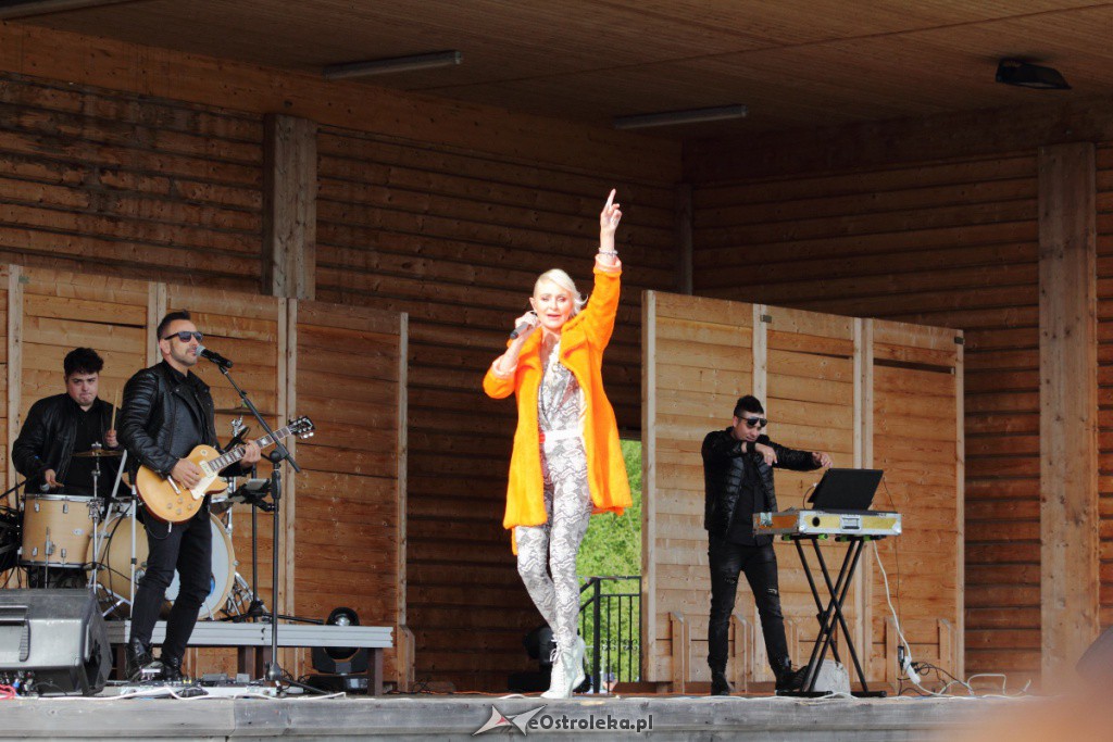 Koncert Mejk w Kurpiowskiej Krainie w Wykrocie [03.05.2019] - zdjęcie #8 - eOstroleka.pl