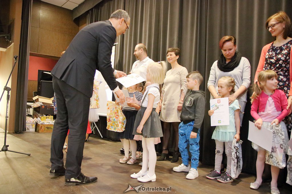 Przedszkolni poeci nagrodzeni po raz siódmy [07.05.2019] - zdjęcie #60 - eOstroleka.pl