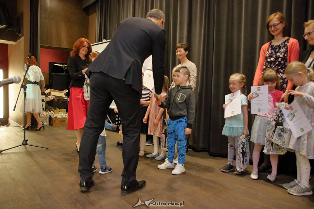 Przedszkolni poeci nagrodzeni po raz siódmy [07.05.2019] - zdjęcie #61 - eOstroleka.pl