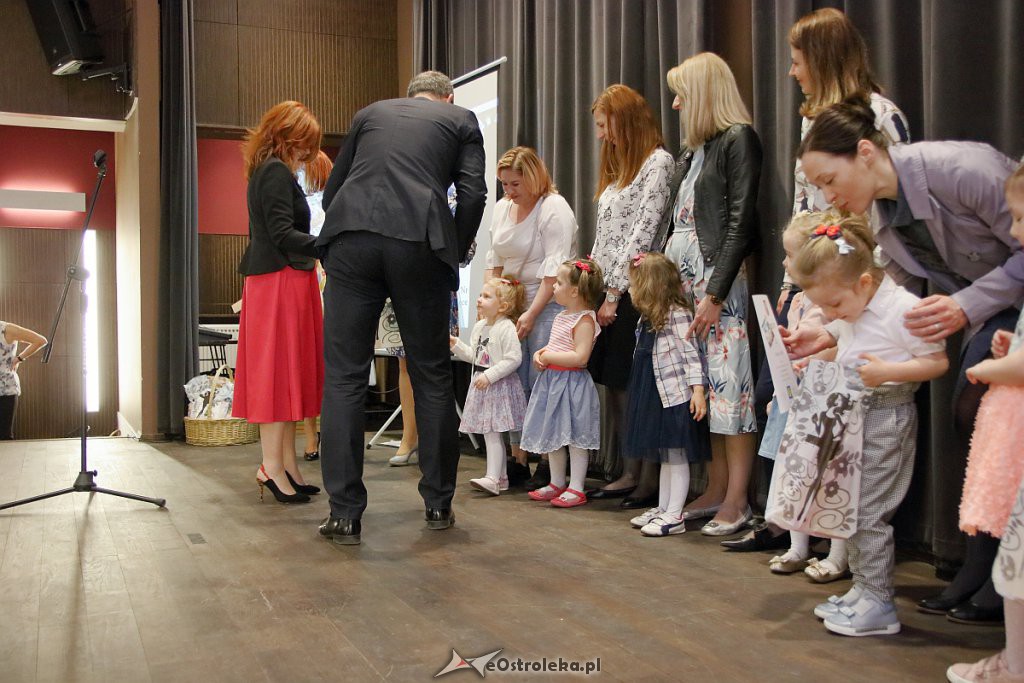 Przedszkolni poeci nagrodzeni po raz siódmy [07.05.2019] - zdjęcie #66 - eOstroleka.pl
